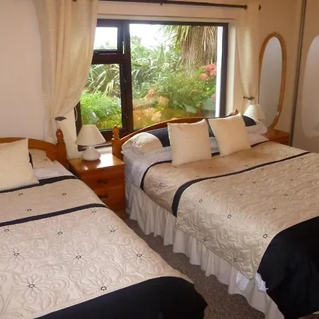The Ocean Wave Bed & Breakfast Cleggan Extérieur photo