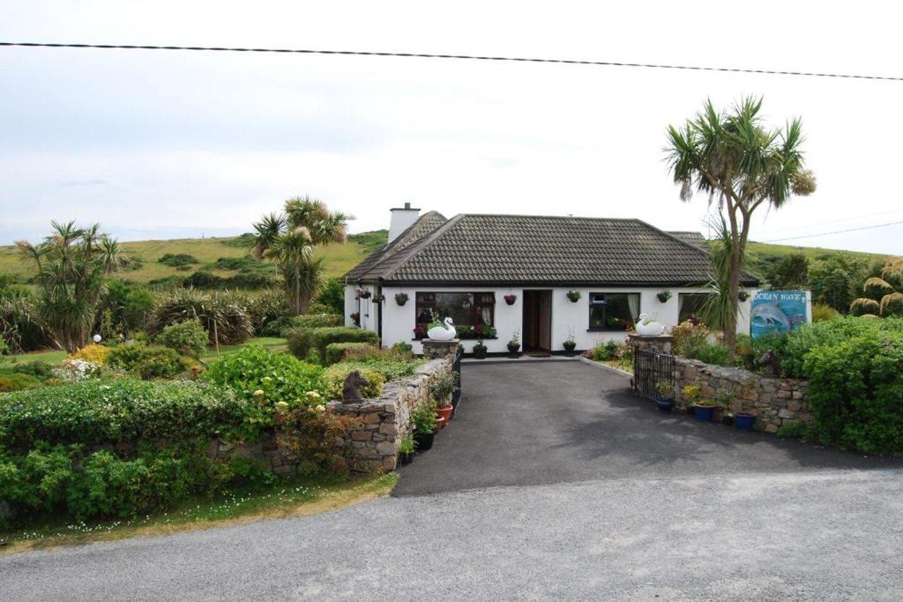Bed & Breakfast The Ocean Wave Cleggan
