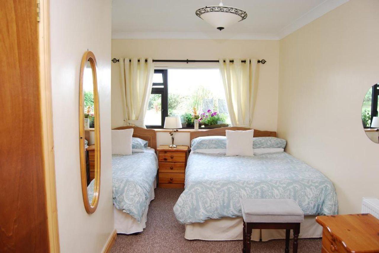 The Ocean Wave Bed & Breakfast